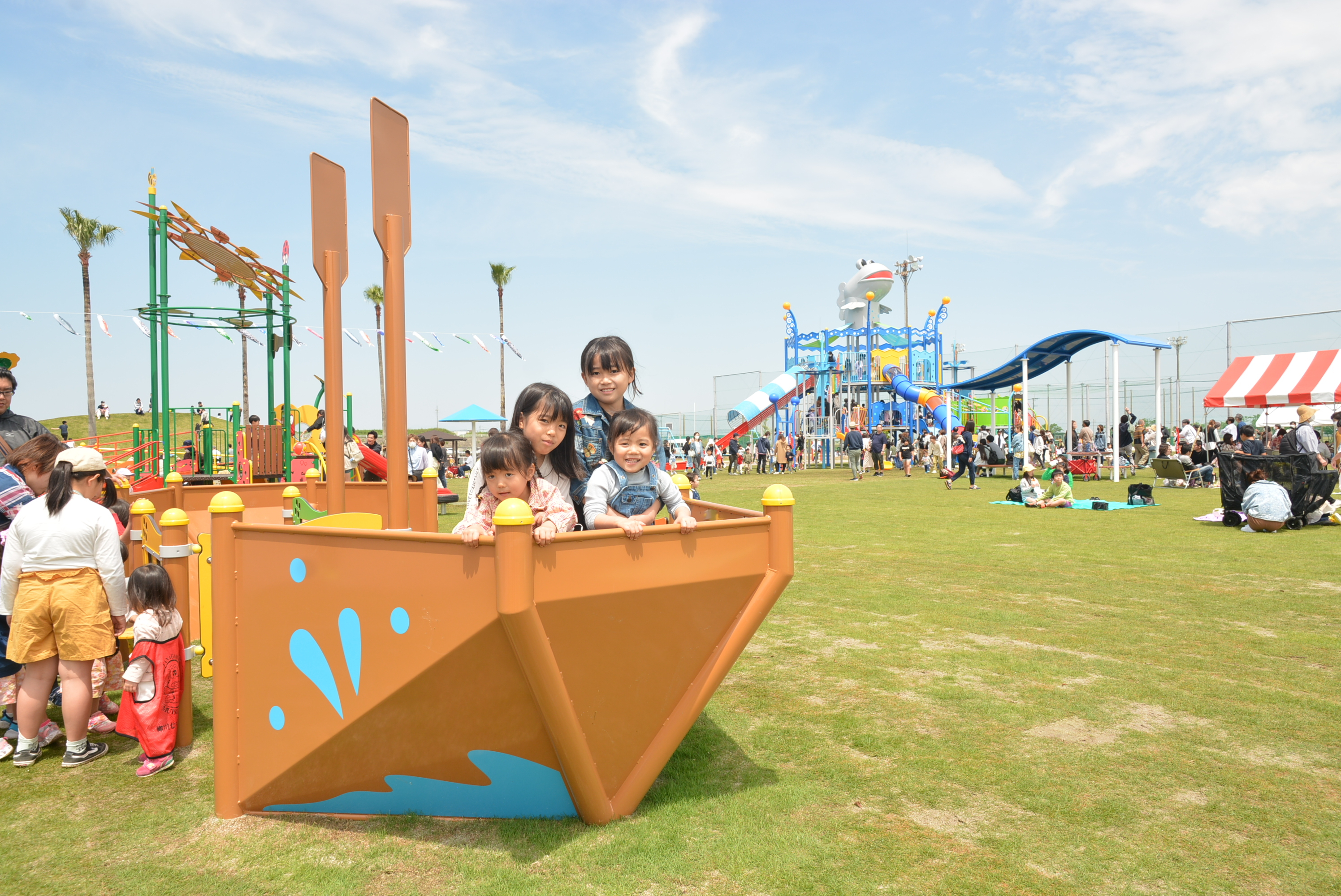 01_大型遊具オープン（全体引き）DSC_9771.JPG