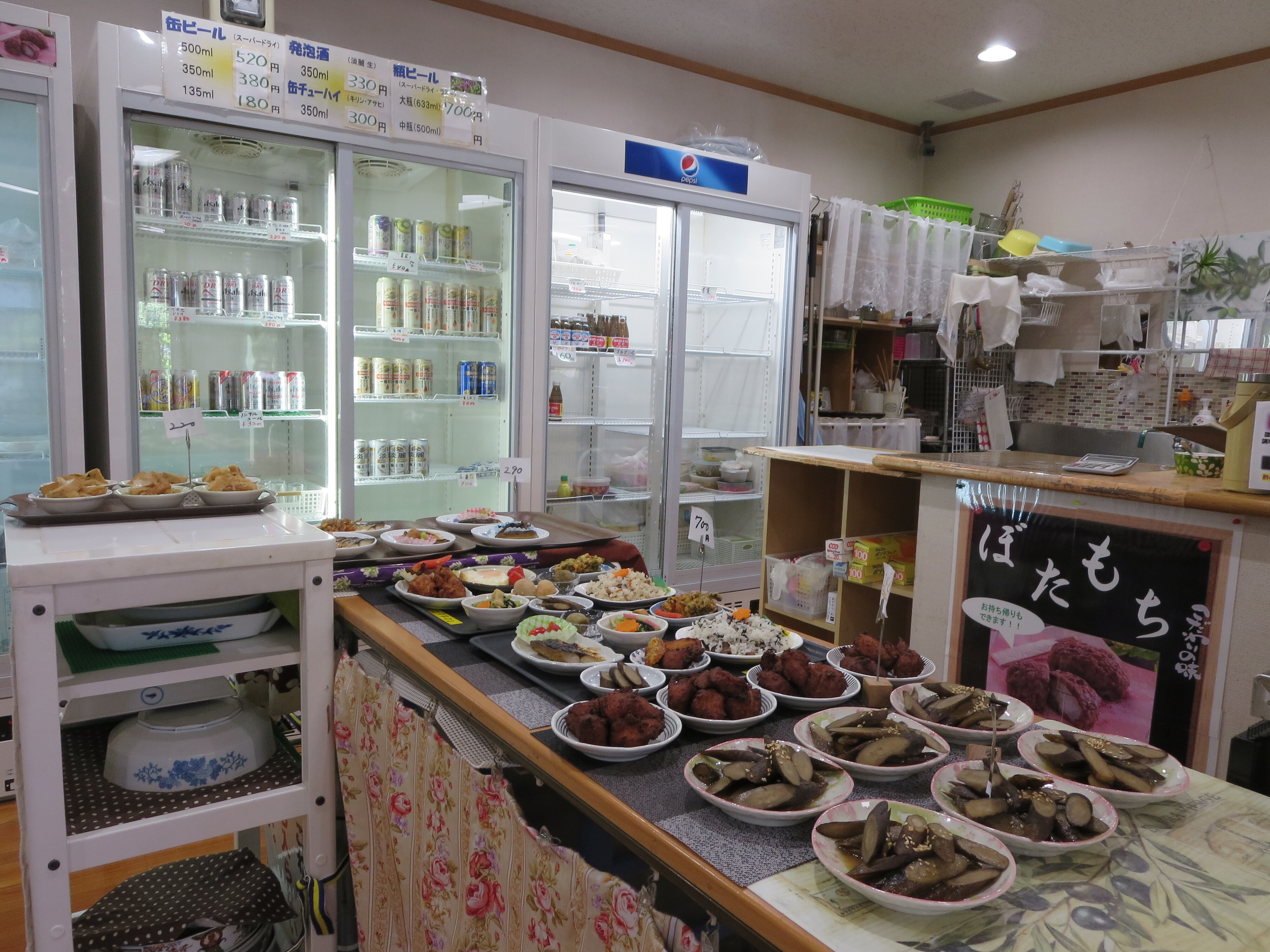 売店「水かげろうふ」