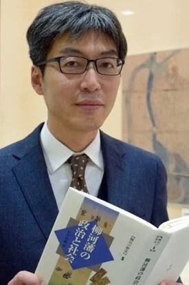 白石古文書館長 (1).jpg