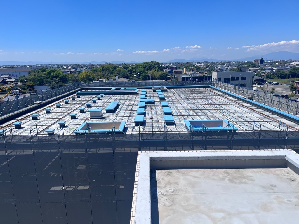 屋上階 パラペット塗膜防水工事 (1).jpg