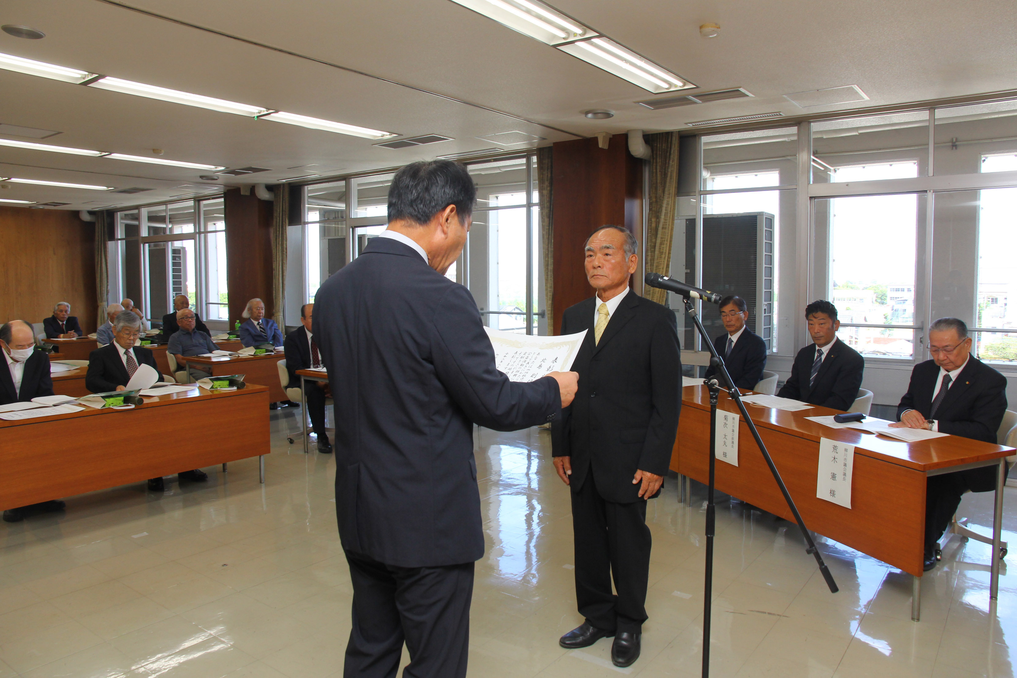 市政功労者表彰式表彰.jpg