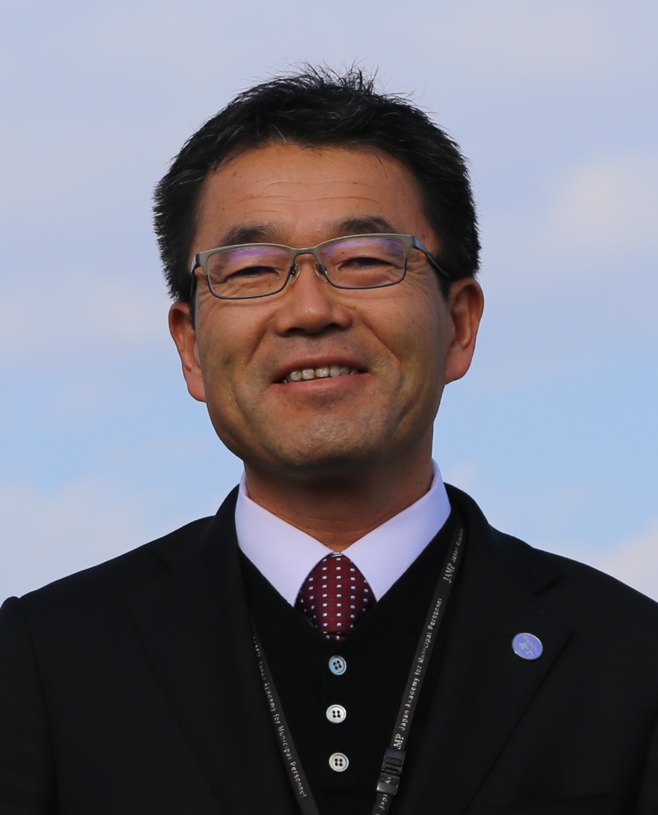 山田秀太税務課長の写真